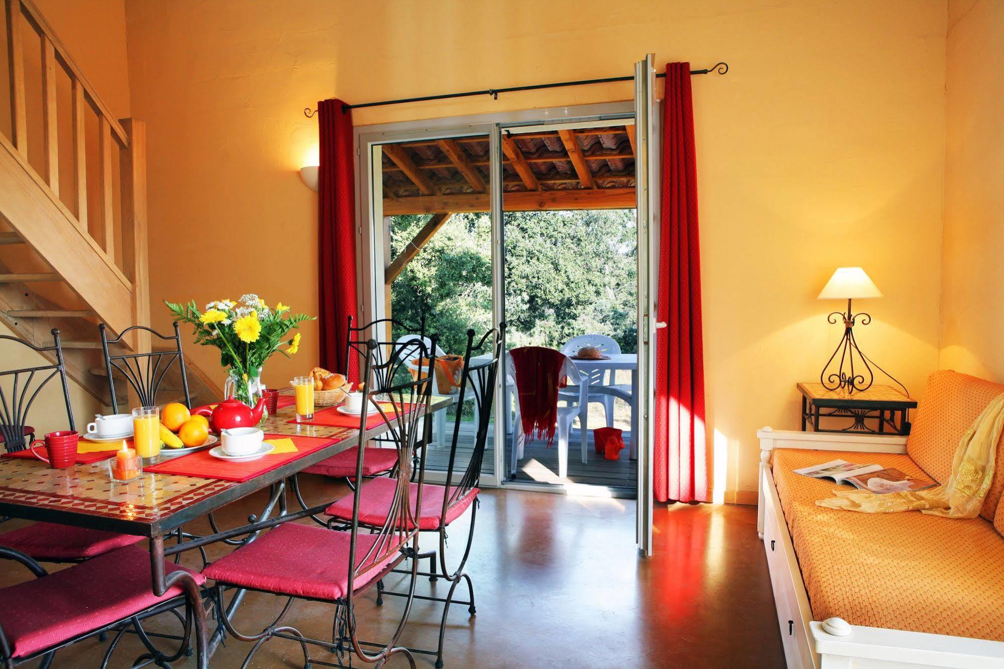 Residence Nemea Les Portes Des Cevennes Sauve Exterior photo