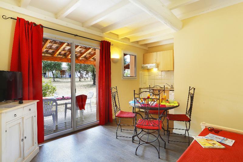 Residence Nemea Les Portes Des Cevennes Sauve Exterior photo