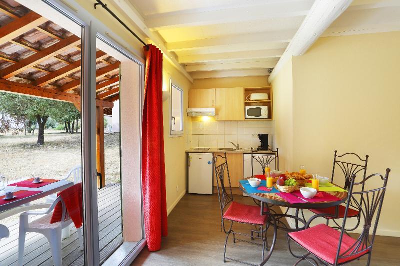 Residence Nemea Les Portes Des Cevennes Sauve Exterior photo